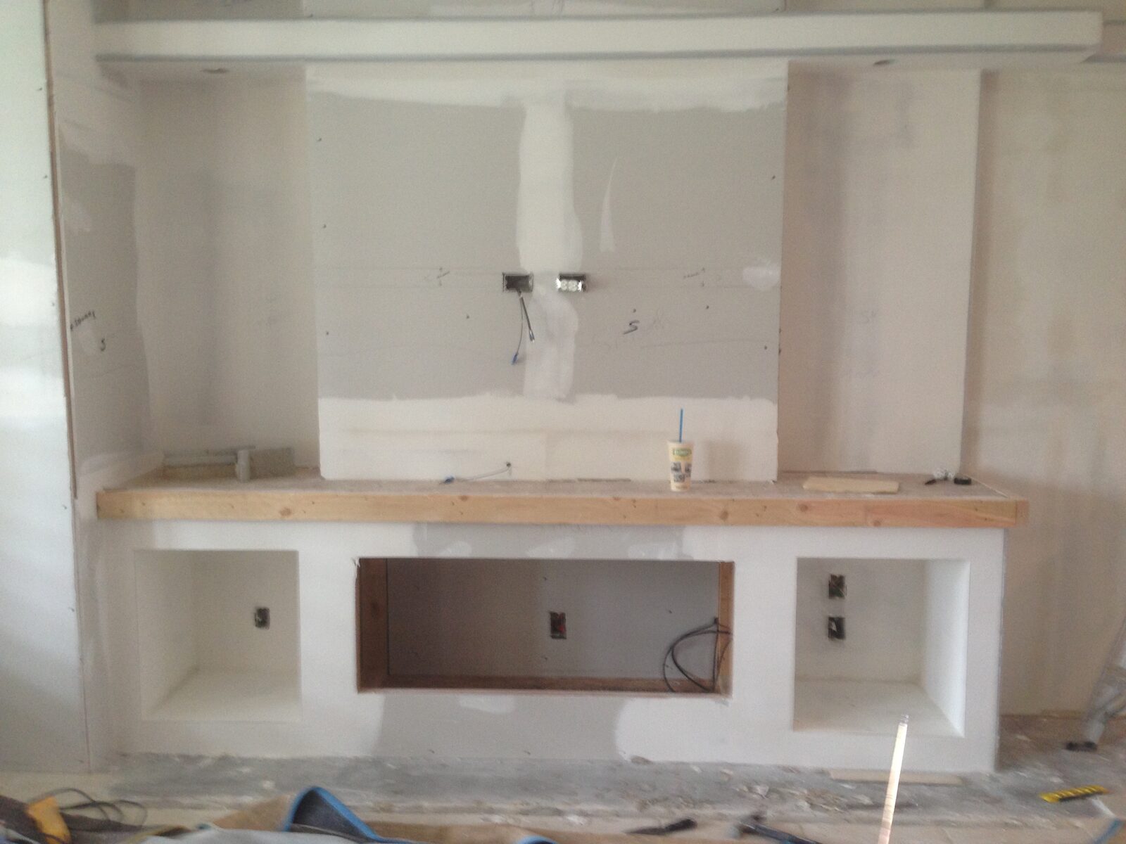 Drywall and niches in progress